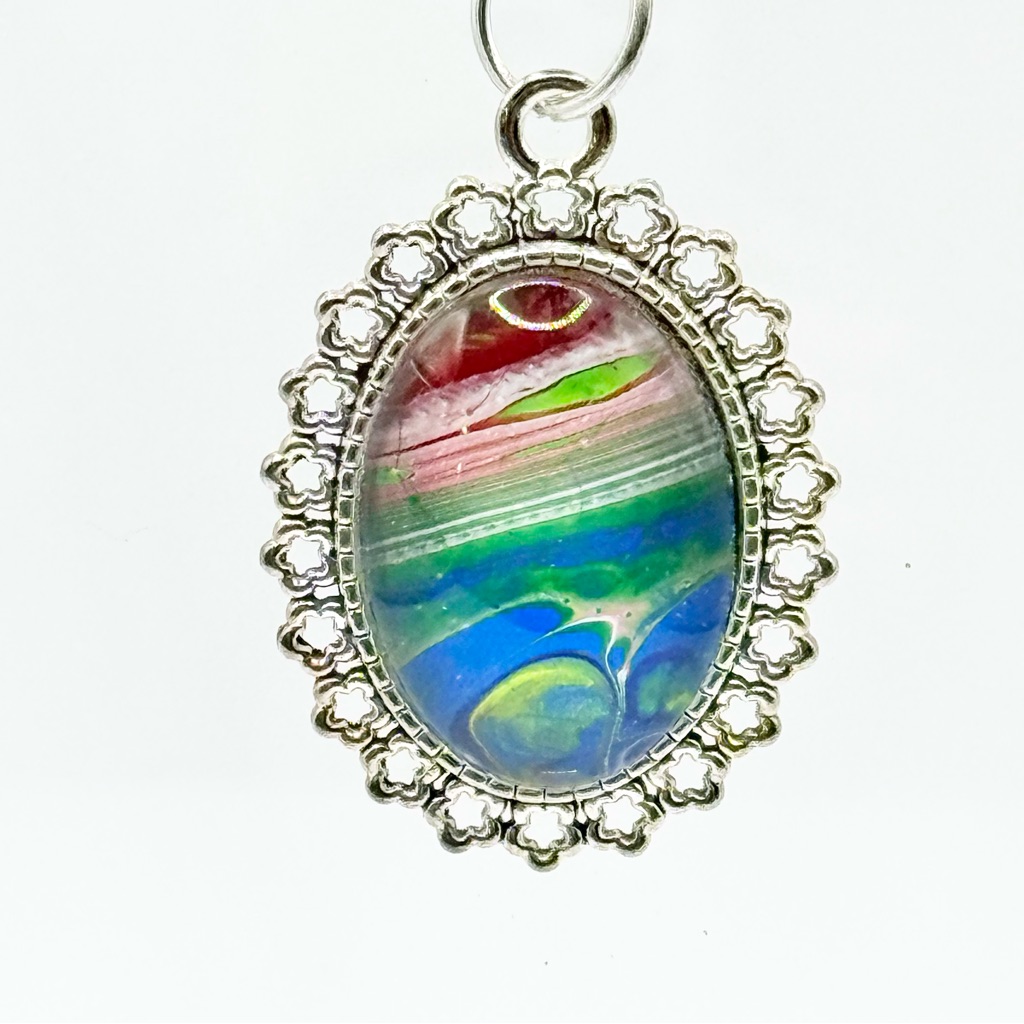 Elegant Multicolor Oval Pendant Necklace 25$